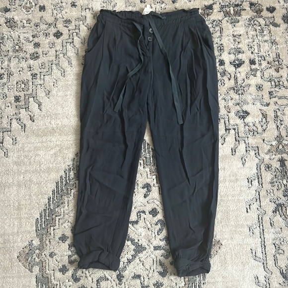 Wilfred Marias jogger - Picture 2 of 7